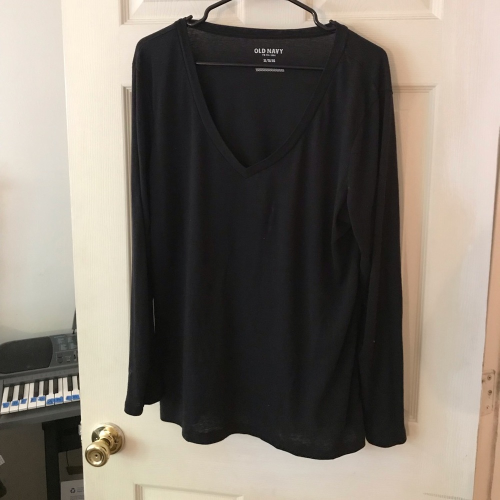 Black v-neck t-shirt